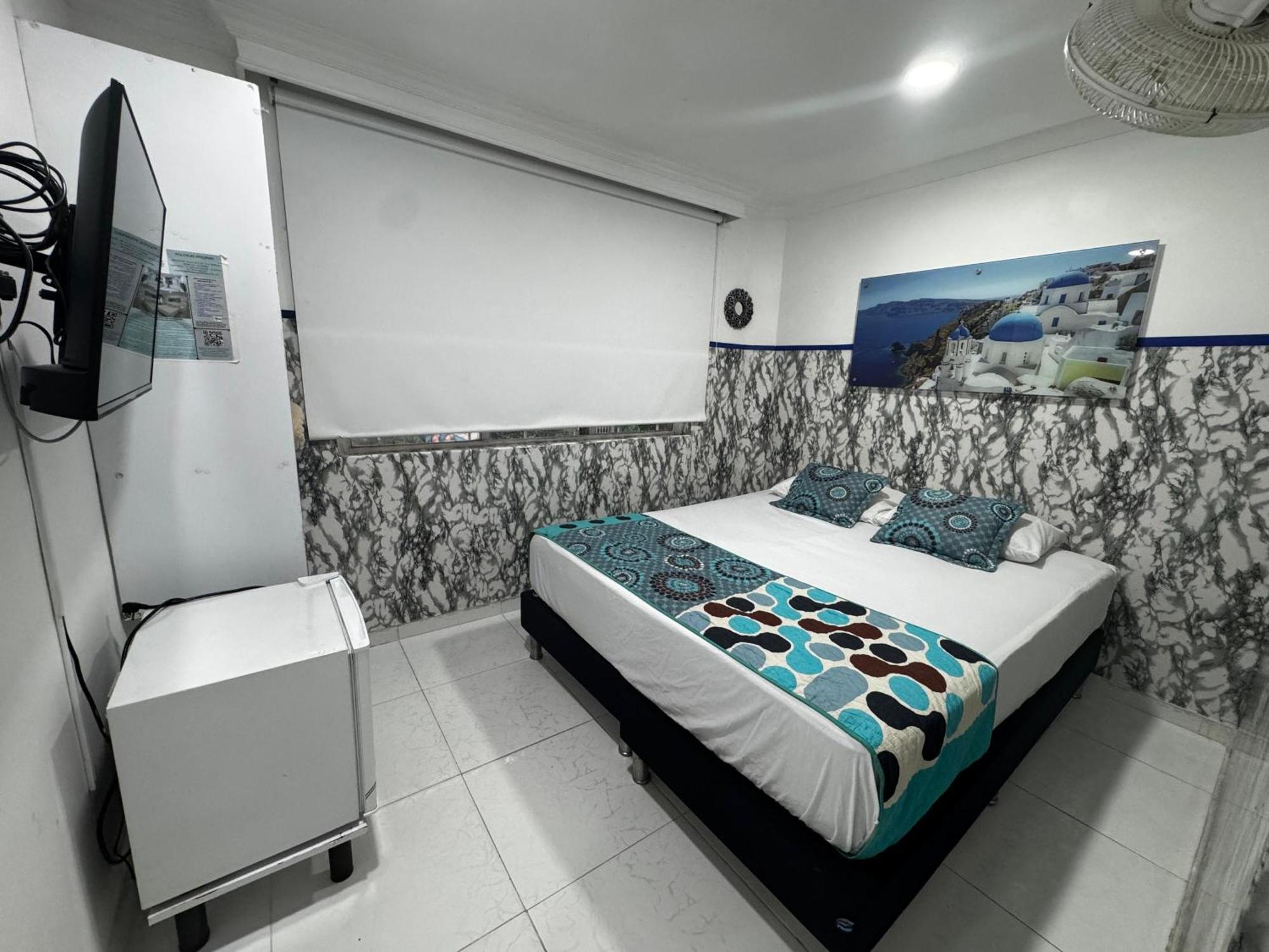 Casa Hotel Manco Mora Medellin Exterior photo
